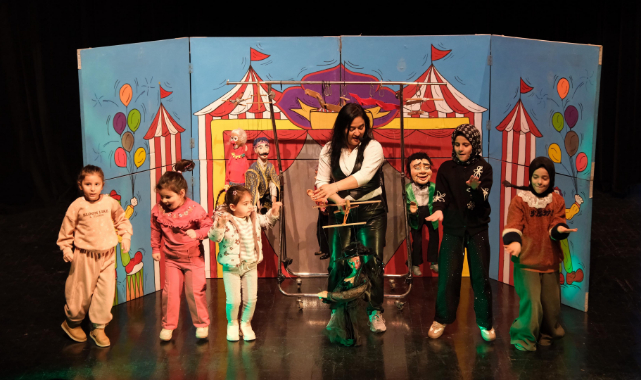 Yıldırım Belediyesi çocuk tiyatrosu etkinlikleriyle miniklere kültür sanat şöleni