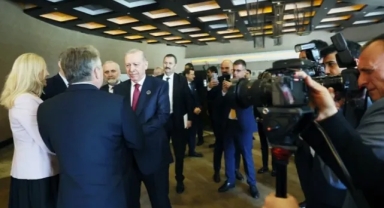 Alman Die Zeit gazetesi: Türkiye esnek diplomasi yürütüyor