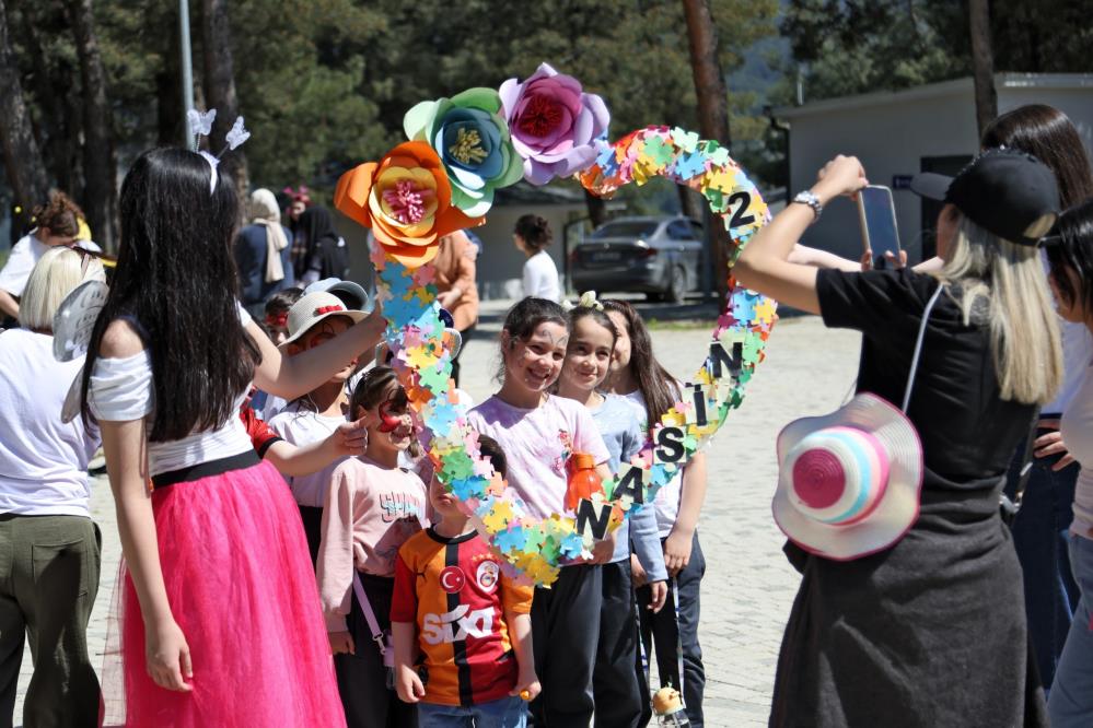Bursa’da 23 Nisan’da Çocuklar Patili Dostlarla Buluştu