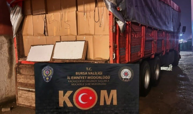 Bursa’da Kaçak Makaron Operasyonu: 4 Milyon Üzerinde Ele Geçirildi