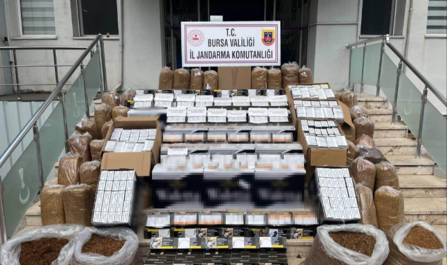Bursa'da kaçak tütün operasyonu: 205 bin adet makaron ele geçirildi