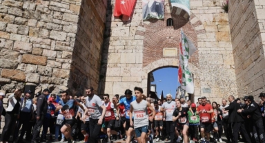Bursa’da Tarih ve Spor Buluşuyor: 700. Yıla Özel Tarihi Kent Koşusu