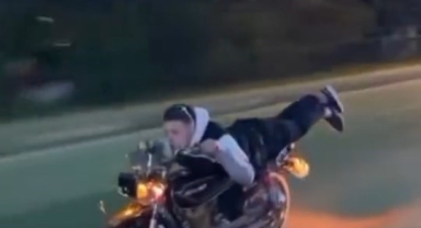 Bursa’da Trafikte Tehlikeli Motosiklet Şovu Tepki Çekti
