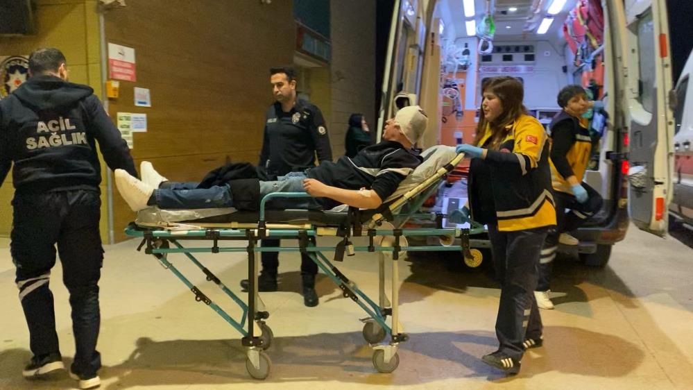 Bursa İnegöl’de Sopalı Kavga: 3 Kişi Yaralandı