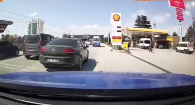 Bursa İstanbul Yolu Caddesi’nde Makas Atan Sürücü Trafiği Tehlikeye Soktu