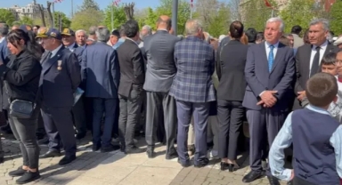 Gaziantep’te 23 Nisan Kutlamalarında CHP’den Çocuk Mehter Gösterisine Protesto