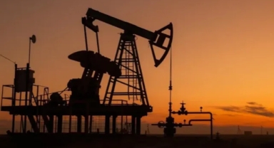 Hürmüz Boğazı Açıldı: Petrol Fiyatlarında Sert Düşüş