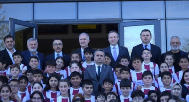 İnegölspor’dan Binlerce Öğrenciye Forma Sevinci