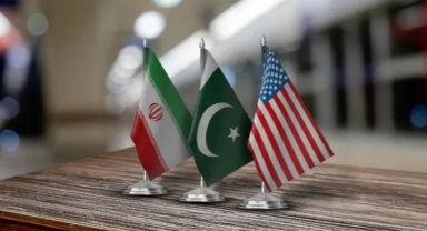 İran-Pakistan Diplomasi Trafiği Hızlandı: Abbas Arakçi İslamabad Yolunda