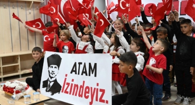 Karacabey Kurşunlu’da 23 Nisan Coşkusu: Öğrencilerden Renkli Gösteriler