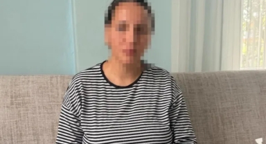 Karısını 17 yerinden bıçakladı