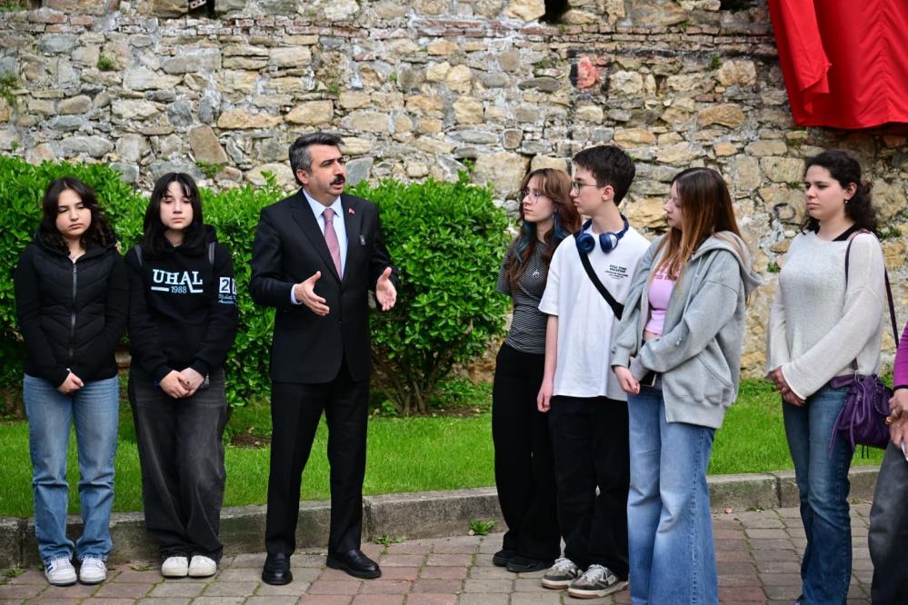 Kuruluştan Fethe Kadim Bursa Projesi: Oktay Yılmaz Gençlere Bursa’nın Fethini Anlattı