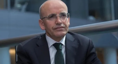 Mehmet Şimşek UEZ 2026’da Ekonomi Mesajları Verdi
