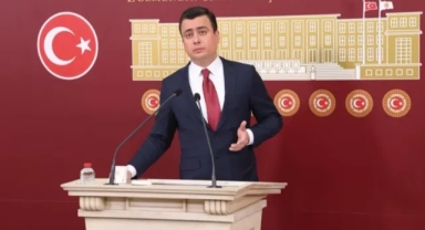 Osman Gökçek’ten Mansur Yavaş’a Su Zammı Tepkisi: “Fahiş Fiyatlarla Su Satıldı”