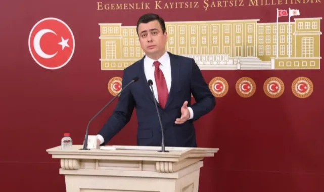 Osman Gökçek’ten Mansur Yavaş’a Su Zammı Tepkisi: “Fahiş Fiyatlarla Su Satıldı”