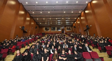 Osmangazi Belediyesi Sıfır Atık Semineri ile Öğrencilere Çevre Bilinci Aşılandı