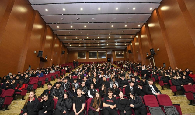 Osmangazi Belediyesi Sıfır Atık Semineri ile Öğrencilere Çevre Bilinci Aşılandı