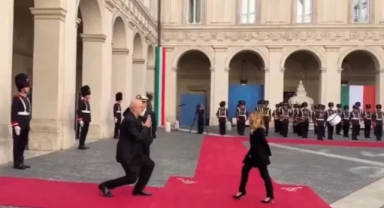 Roma'da Dikkat Çeken An: Edi Rama, Meloni Karşısında Yine Diz Çöktü