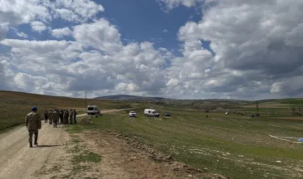 Sondaj Tartışması Kanlı Bitti: Baba Ve Oğlu İnfaz Ettiler