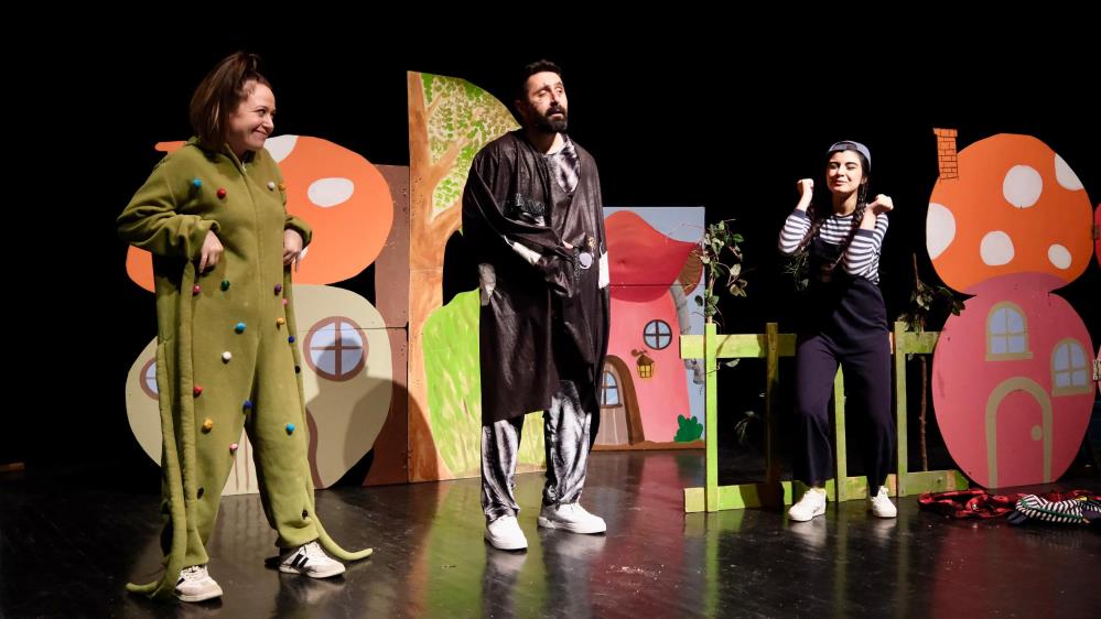 Yıldırım Belediyesi Çocukları Tiyatro ile Buluşturuyor