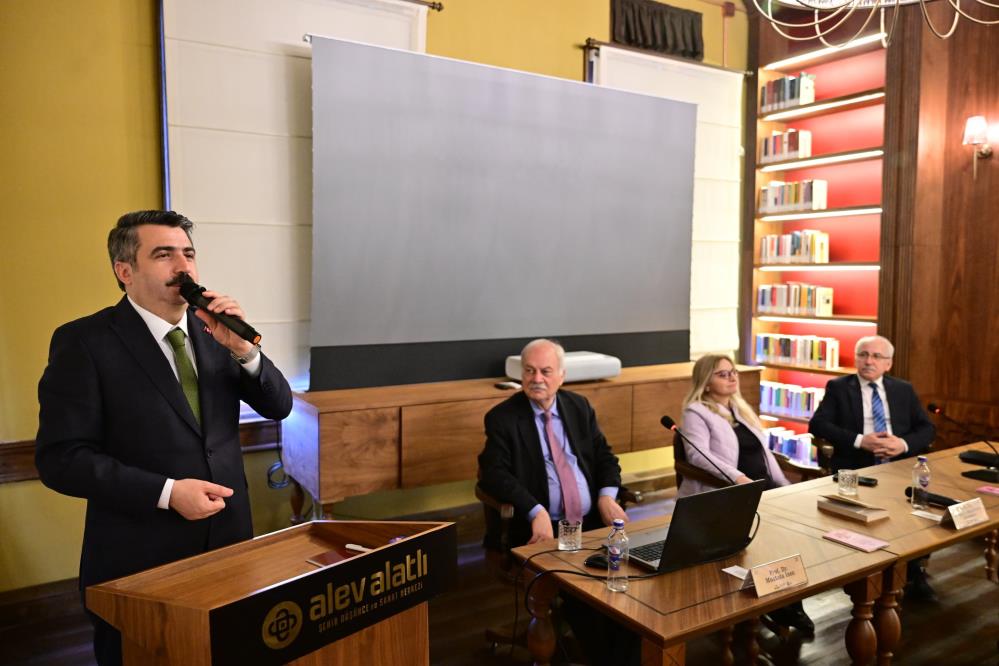 Yıldırım’da “Dünya Altüst Olurken Balkanlar” Paneli Düzenlendi