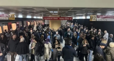 Ankara Metrosunda Arıza: Seferler Durdu, Vatandaşlar Uzun Süre Bekledi