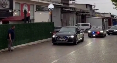 Ayyüce Türkeş’in Çakarlı Konvoyla Kokoreç Ziyareti Gündem Oldu