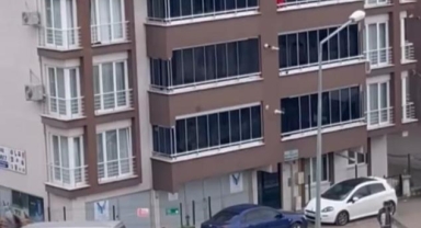 Bursa’da İnşaat Kavgası: İşçiler Sopalarla Birbirine Girdi