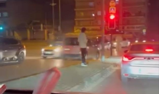 Bursa’da Ters Şeride Giren Sürücü Trafiği Tehlikeye Attı