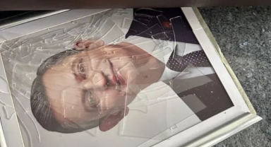CHP Genel Merkezi'nden Özgür Özel'in fotoğrafı ve adı kaldırıldı