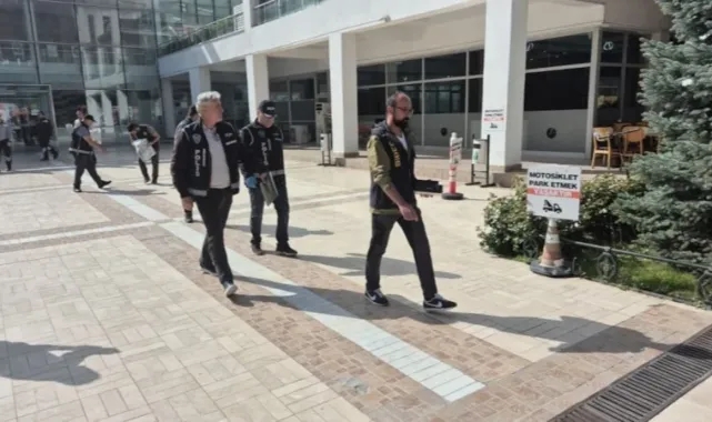 Eskişehir’de Tepebaşı Belediyesi’ne Operasyon: 20 Kişi Gözaltına Alındı