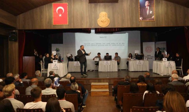 Liseliler İnegöl bilgisiyle yarıştı