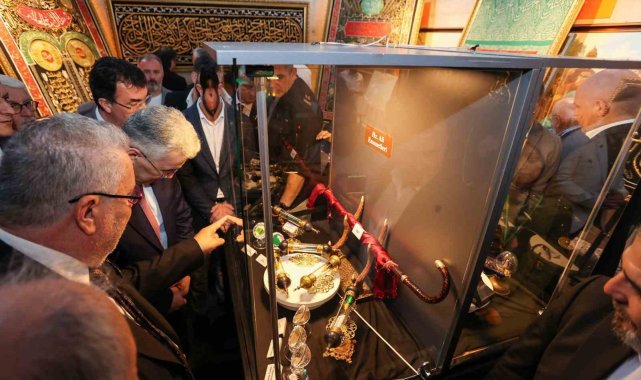 Panorama 1326 Bursa Fetih Müzesi'nde "Mukaddes emanetler" sergisi ziyarete açıldı