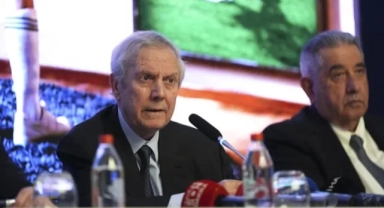 Aziz Yıldırım’dan Galatasaray Göndermesi: “Kadıköy’den Sevinerek Çıkamadılar”