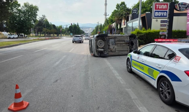 Bursa Nilüfer’de Korkutan Kaza: Otomobil Takla Attı