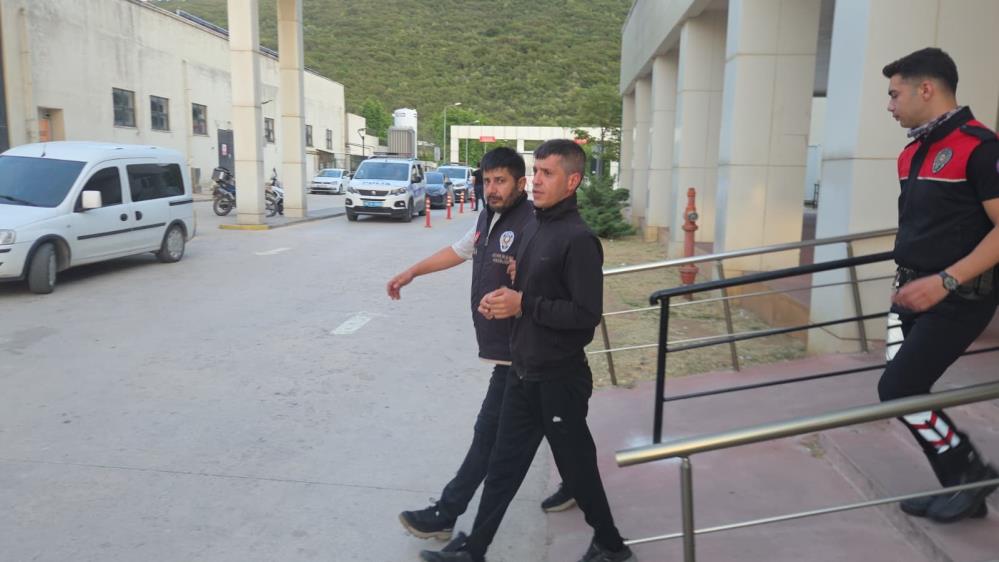 Bursa Orhangazi’de Helikopter Destekli Dev Operasyon: 52 Şüpheli Gözaltında 