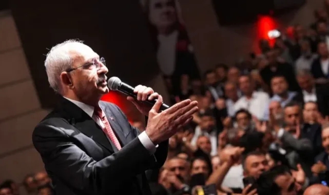 CHP'de Makam Odası ve Disiplin Krizi Gündemde
