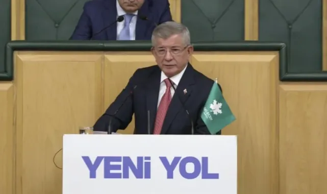 Davutoğlu’ndan ABD Maçı Öncesi Milli Takıma Destek Mesajı: “Sahada Ders Verin”