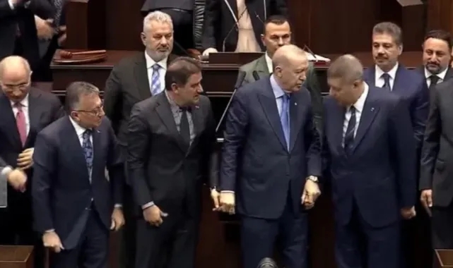 Ersin Beyaz AK Parti’ye Katıldı: Rozeti Cumhurbaşkanı Erdoğan Taktı