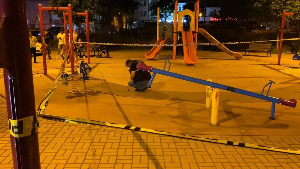 İnegöl’de Çocuk Parkında Pompalı Tüfekli Saldırı: 10 Yaralı