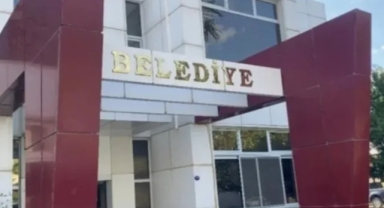 İzmir’de Yolsuzluk Operasyonu: Seferihisar ve Balçova Belediye Başkanları Gözaltında