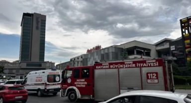 Kayseri’de AVM’ye Asılsız ‘Canlı Bomba’ İhbarı: 13 Yaşındaki Çocuk Gözaltında 