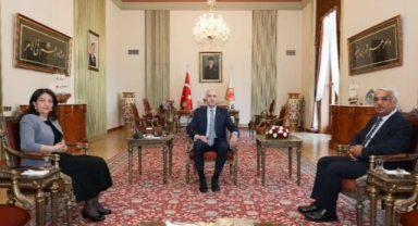 Numan Kurtulmuş, DEM İmralı Heyeti ile Görüştü 