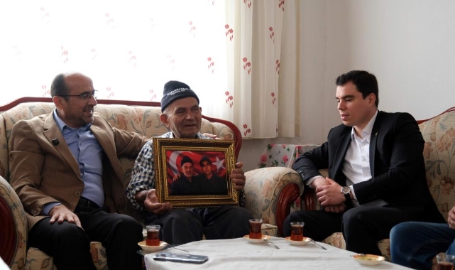 Orhaneli’de Babalar Günü’nde Duygulandıran Ziyaret