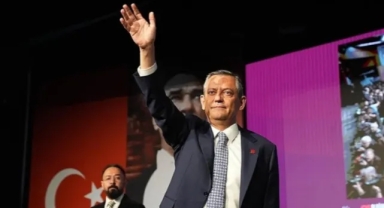 Özgür Özel Kuracağı Yeni Partinin Genel Merkezini Tuttu 