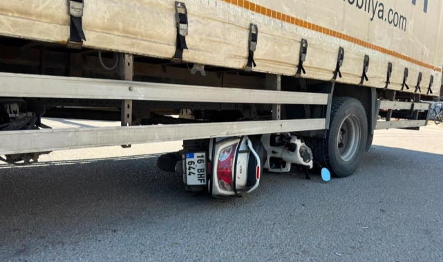Bursa'da Kamyonetin Altında Kalan Motosiklet Sürücüsünden Acı Haber