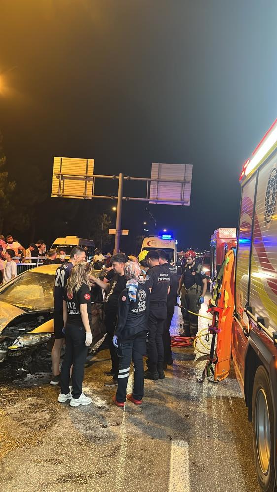 Bursa'da Takla Atan Otomobil Kamerada! Feci Kaza Kask Kamerasına Yansıdı 