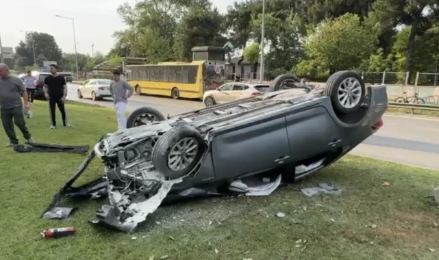 Bursa Trafik Kazası: 3 Araç Birbirine Girdi, Takla Atan Otomobil Hurdaya Döndü