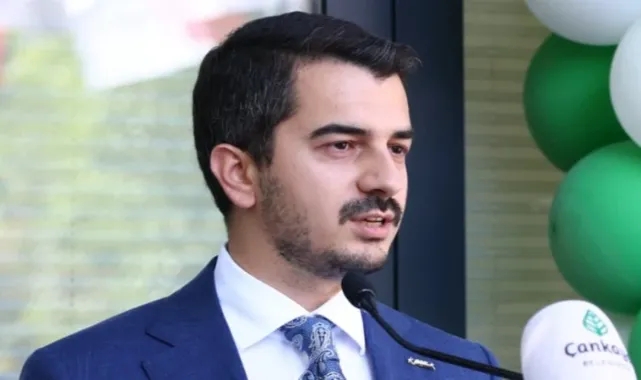 Çankaya Belediye Başkanı Hüseyin Can Güner'in NATO Zirvesi Sırasındaki Tatili Tartışma Yarattı