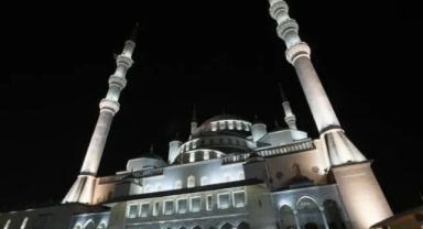 Diyanet'ten 15 Temmuz Programı! Tüm Camilerde Sela Okunacak 
